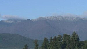 蔵王で初冠雪 平年より10日早い観測 今シーズン一番の冷え込み〈宮城〉