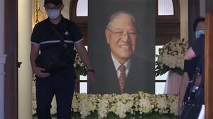 李登輝氏遺族に安倍首相からの手紙 弟・岸信夫氏が明かした “台湾への思い”