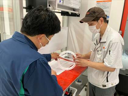 ふっ素樹脂加工品のデジタル調達を革新する、バルカーの新サービス『Quick Value』と新晃製作所の挑戦