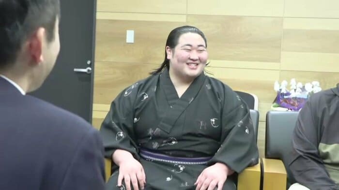 笑顔を見せる藤天晴