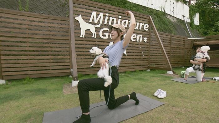 愛犬に癒されながらのヨガ 相乗効果に期待