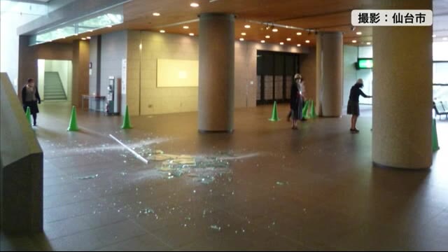 落下原因は「不明」 仙台市博物館でガラス製の壁落下 けが人なし