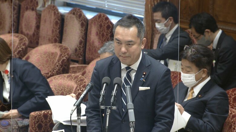 鈴木内閣府政務官 辞任要求を拒否　国の工事受注企業から寄付｜FNNプライムオンライン