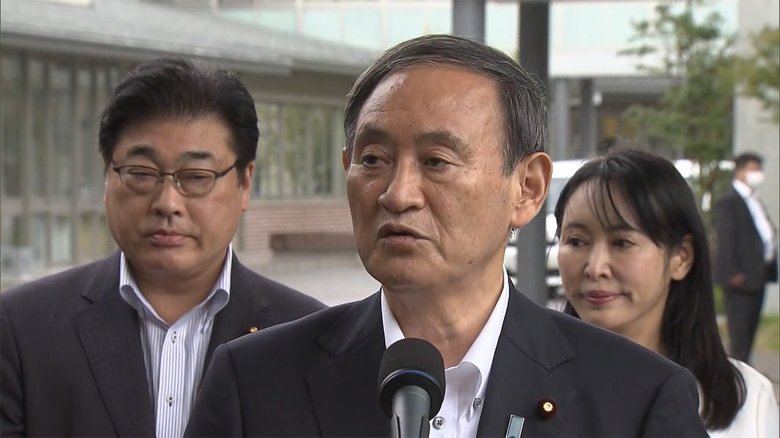 就任後初 菅首相福島へ “風評払拭”生徒と懇談