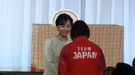 佳子さま　「アジア競技大会」結団式にご出席　淡いペールグリーンのワンピースに花のヘッドピース姿で日本選手団を激励