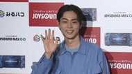 「はしゃぎ過ぎてケガも…」菅田将暉 週3で通う“カラオケ愛” 米津玄師とも熱唱