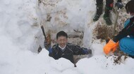 深い雪を掘り進め… 津南町特産 “雪下にんじん掘り競争” 泥まみれでも「うれしかった」【新潟】