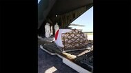 トンガ支援の自衛隊機 飲料水3トン届ける 輸送艦「おおすみ」も出港へ