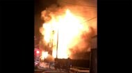 宮城で住宅火災相次ぎ 女性搬送 暗闇に激しい炎