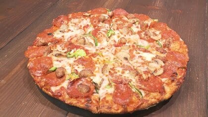 ピザ市場競争激化　ドミノ・ピザがMサイズ平均600円値下げ　一方「お持ち帰り半額」は30％引きに値下げ幅縮小
