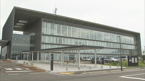 日曜未明と深夜の2度にわたって保育園に不法侵入か…外部から窓が開放された状態に　警報装置も作動　新潟・燕市