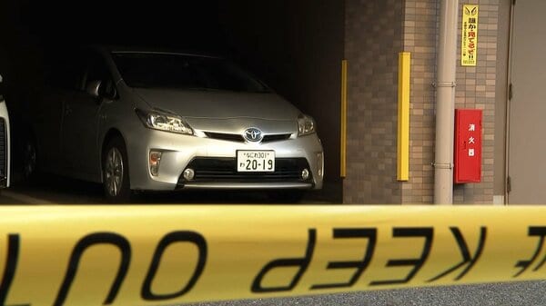 男性2人を鉄パイプで殴打 男4人逃走 車を足立区で発見 東京・神田
