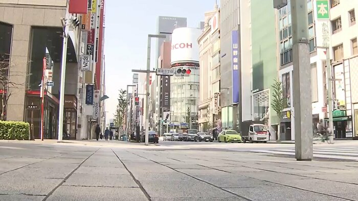 緊急事態宣言で人が消えた銀座の街