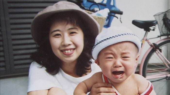 1999年11月13日、高羽奈美子さん(当時32)は自宅で殺害される。部屋には2歳の息子もいたが無事だった