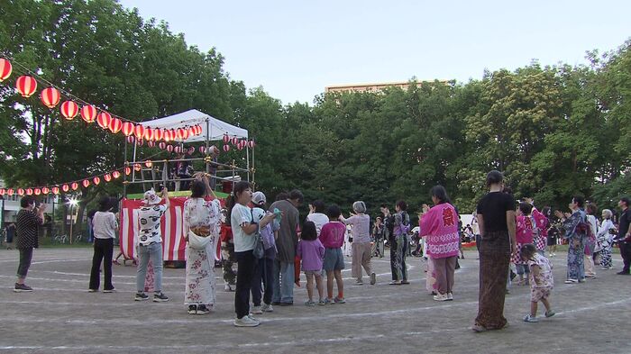 盆踊りの灯はいつまで続くのか