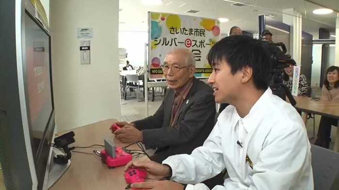 授業中や仕事中にゲーム!? 「eスポーツ」活用ブーム…「脳の活性化」「体に良い」と高齢者にも人気