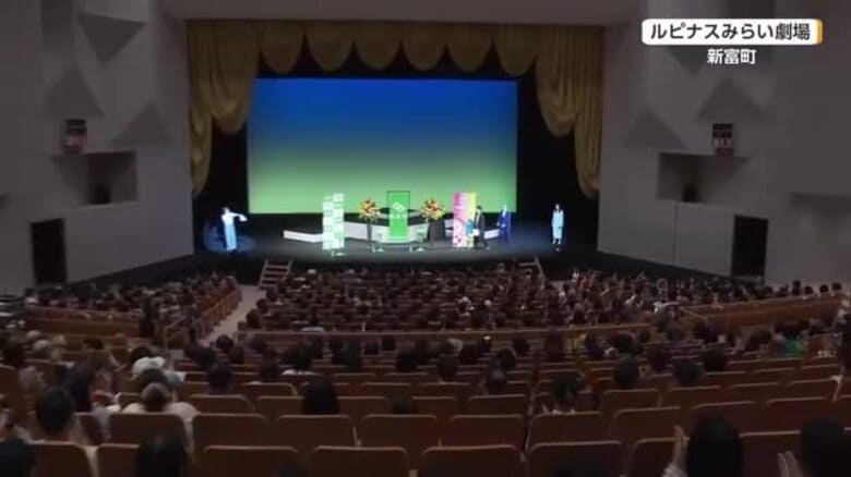 宮崎市出身の俳優　高石あかりさんトークショー　新富町が舞台　短編映画の制作発表も｜FNNプライムオンライン