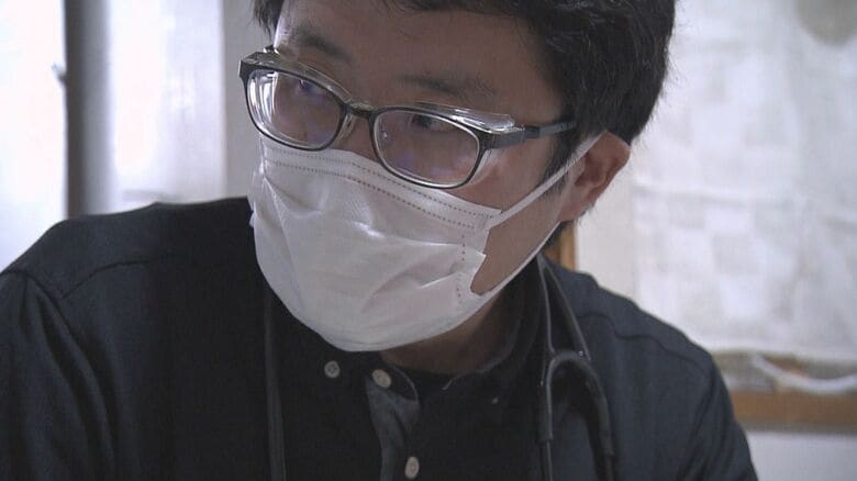 田中医師とタッグを組んで山形さんの診療にあたる落合医師