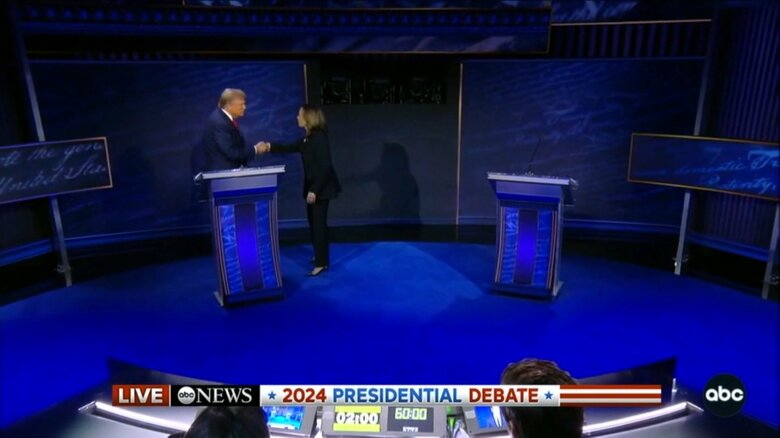 握手から始まったハリス氏とトランプ氏の討論会