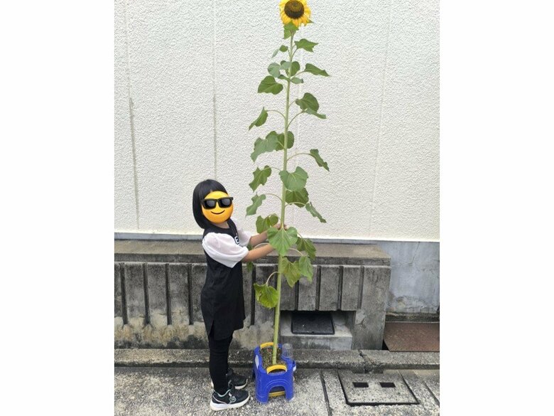 育ての親と“ツーショット”