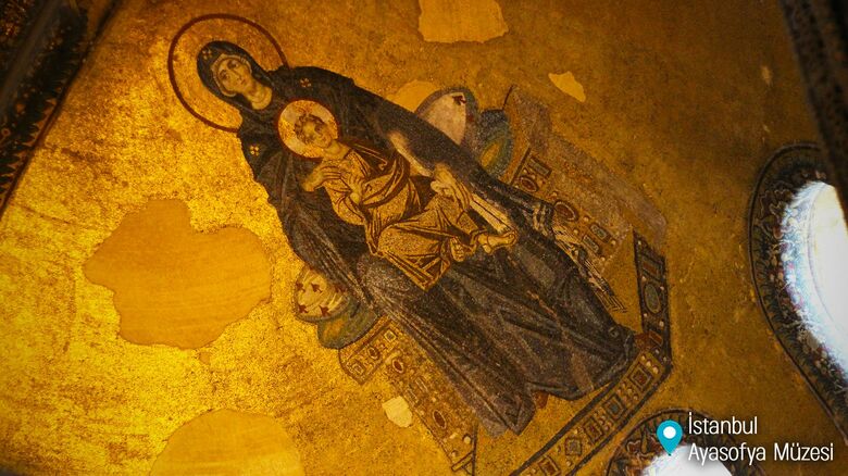 キリスト教の壁画を隠す？　（博物館当時のHPより）