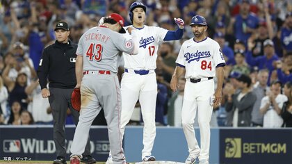 ドジャース連勝で地区シリーズ進出決定！大谷翔平タイムリー＆山本由伸7回途中2失点勝利投手　佐々木朗希も9回登板し好救援