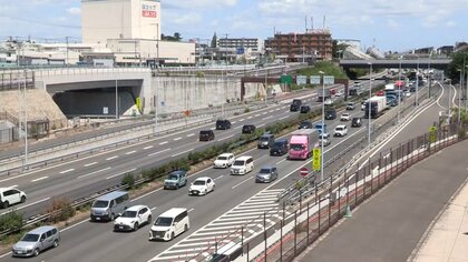 高速道路も帰省ラッシュ　東名高速下り21キロ、関越道下り29キロ渋滞　ピークは13日予想