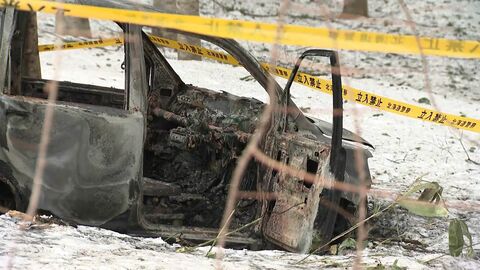 「焦げた車が路肩に落ちていて車外に人が」林の中で全焼した車と年齢・性別不明の遺体が見つかる…車のナンバープレートは”外された状態”警察が事故や事件、自殺の可能性も含めて調べる〈北海道当別町〉