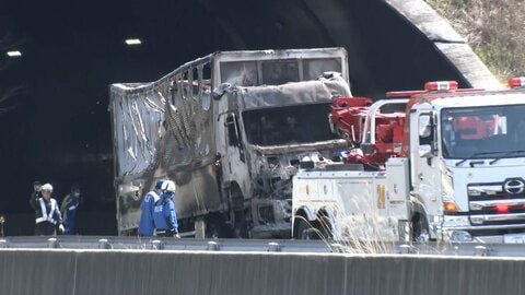 「前をよく見ていなかった」トラック運転手立ち会いで実況見分　新名神6人死亡事故