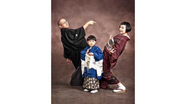 ジョジョの奇妙な七五三 ジョジョ立ち で写真館で撮影 その時息子は