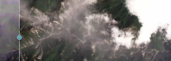 地震直後の白いモヤモヤは巻き上がった土砂か