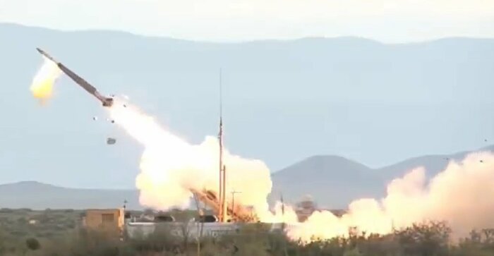 PAC-3ミサイルには横向きに小型の噴射口があり、機動性が高い。(ウクライナ空軍公式ツイートより)