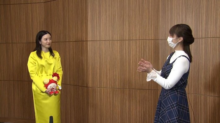 渡邊渚アナウンサーがインタビュー