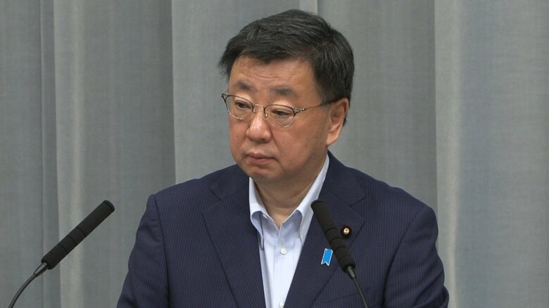 LGBT法施行 官房長官「すべての人が生き生きした人生享受を」 男性の女子トイレ使用「扱い変わらない」｜FNNプライムオンライン