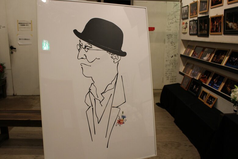 札幌演劇界の巨星を悼む シアターZOOで斎藤歩さんを偲ぶ「歩さんお別れの会」｜FNNプライムオンライン