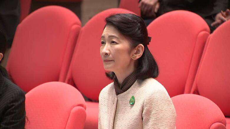 紀子さまが能登半島地震の被災地へ　石川・七尾市の健診会場の設営手伝う　美術館では小学生と絵本の原画を鑑賞｜FNNプライムオンライン