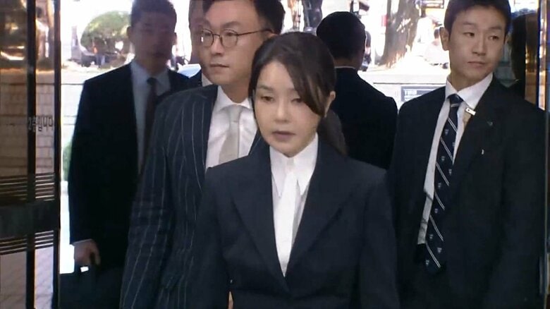 韓国・尹錫悦前大統領の妻・金建希氏をあっせん収賄などの疑いで逮捕　高級バッグ受け取りや株価操作に関与の疑い　裁判所が“証拠隠滅のおそれ”と判断｜FNNプライムオンライン
