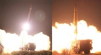 10月6日、北朝鮮は超大型放射砲KN-25（左）の発射後、戦術弾道ミサイル（KN-23系列）（右）を発射（朝鮮労働新聞・10月10日）