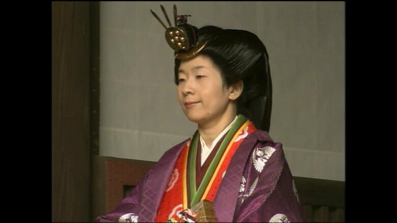 平成17（2005）年11月　「賢所皇霊殿神殿に謁するの儀」に臨まれる紀宮さま