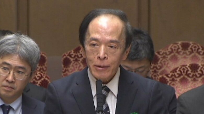 参院財政金融委員会で答弁する植田総裁（7日）