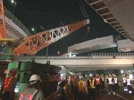 先端までの最大の高さ220m…“世界最大級クレーン”を使った大規模架設工事 120トンの橋桁を持ち上げミリ単位の作業