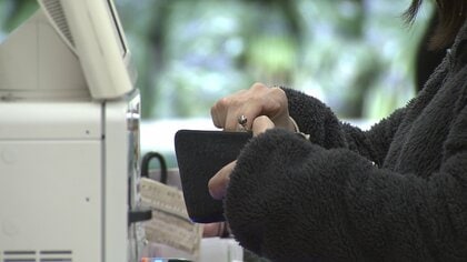 「キャッシュレス決済やめます」値上げの春を乗り切るスーパーの決断 手数料1%でも客に還元を【宮城発】