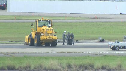 また小松空港…ひび割れで滑走路閉鎖　航空機が離着陸できず目的地変更も