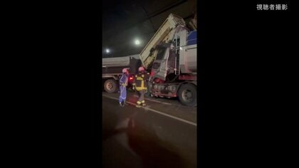 大型トレーラーが渋滞の列に　追突されたトラック運転手死亡　助手席の1人が心肺停止ほか3人搬送　東京湾アクアライン上り一部で通行止め続く