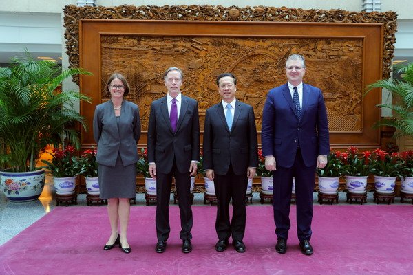 中国に来たアメリカ代表団は歓迎された