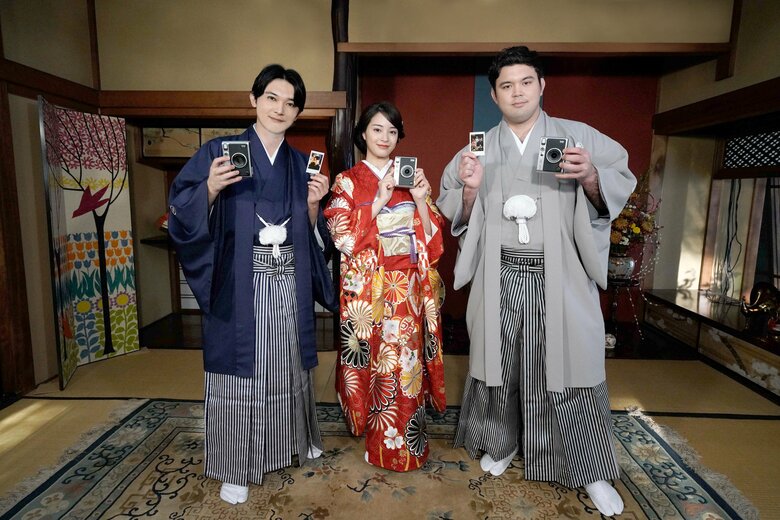 吉沢亮　広瀬すず　ウルフ・アロン