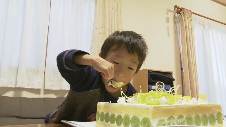 ケーキを食べる竜佑ちゃん