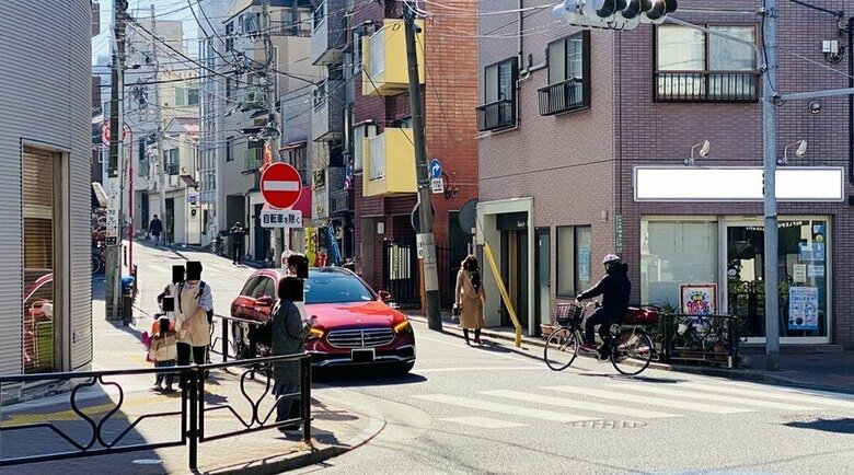 Xは当時の寮近くのクリーニング店にコートを出していた（東京・文京区「菊坂下」）