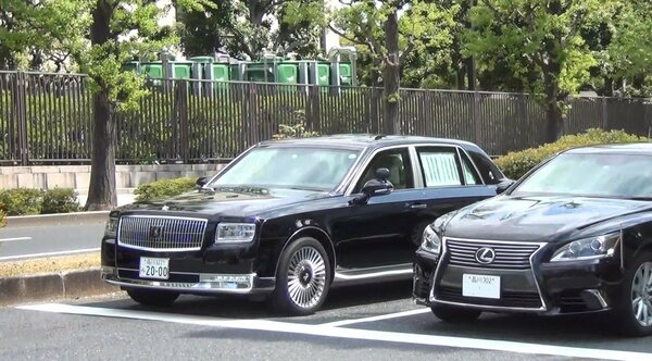 安倍首相の車が新型センチュリーに変更 総理大臣専用車の謎に迫る