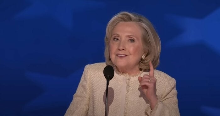 クリントン氏「前進は可能だが、保証はない(Progress is possible, not guaranteed)」